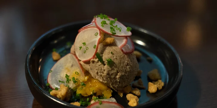 Delikátní gastronomie, co má renomé: 5chodové menu pro dva s vínem či bez