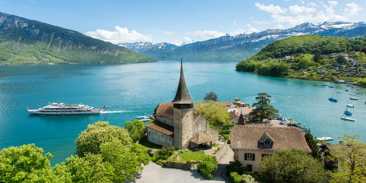 Za krásami Švýcarska: historický Thun u jezera, hrad Oberhofen i městečko Spiez