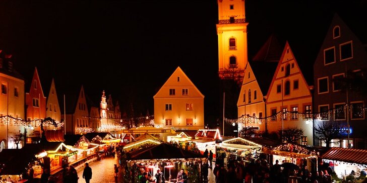 Atmosféra Vánoc, nákupy či relaxace v lázních aneb vánoční trhy ve městě Weiden