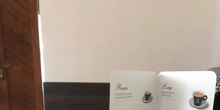 Dvě kávy a případně i dva domácí zákusky v Happy Café
