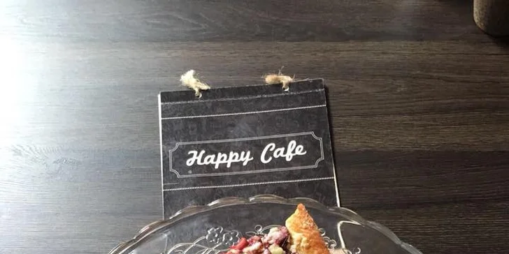 Dvě kávy a případně i dva domácí zákusky v Happy Café