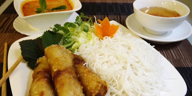 Bún nem a thajská krevetová polévka pro milovníky asijské kuchyně