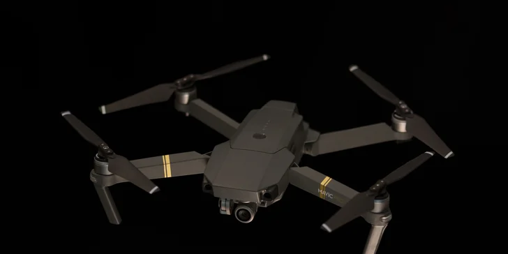 Naučte se létat a natáčet s dronem: intenzivní 6hod. teoretický kurz s profesionály