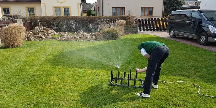 Staňte se odborníkem v dokonalé péči o trávník: Kurz sekání, zavlažování, hnojení
