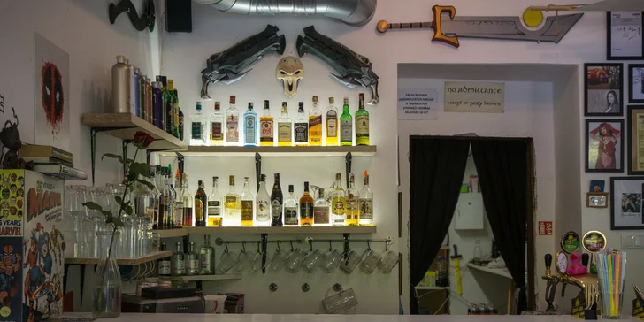 Herní odpoledne v Geekárně: 2, 4 či 6 míchaných drinků a půjčení deskovky