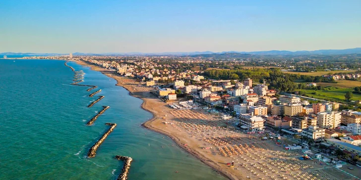 V Rimini sa ubytujete len 150 metrov od mora.