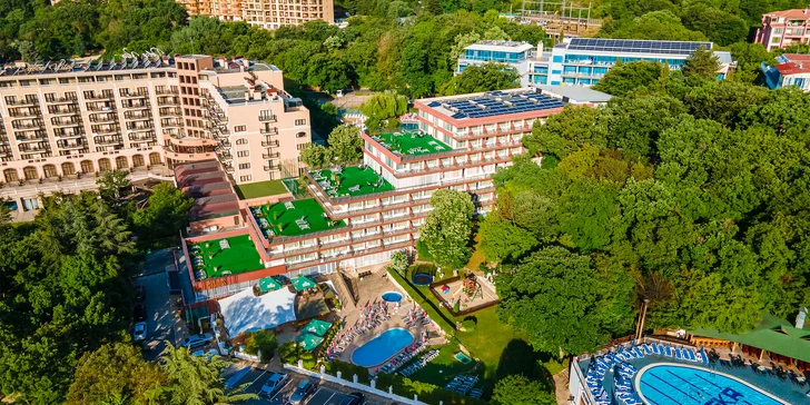 Užijte dovolenou nedaleko městečka Varna, kde vás ubytuje hotel Gradina. 
