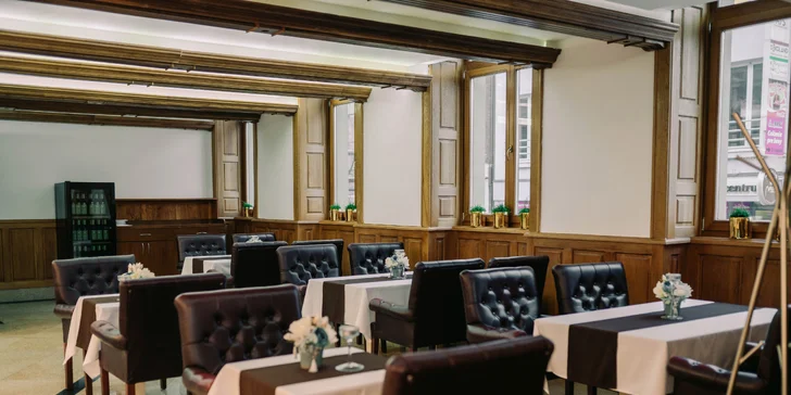 Víkend v elegantním hotelu v historické Nitře: privátní wellness i láhev vína