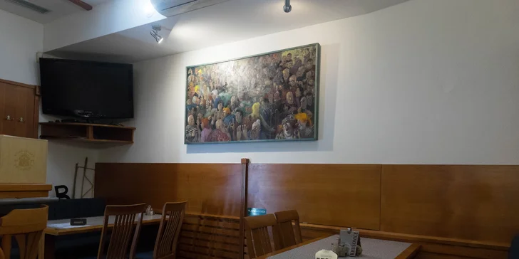 Dva prémiové hovězí steaky chuck tender s omáčkou a hranolky/bramborami