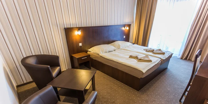 Romantický pobyt v Piešťanech s privátním wellness, snídaní a lahví vína