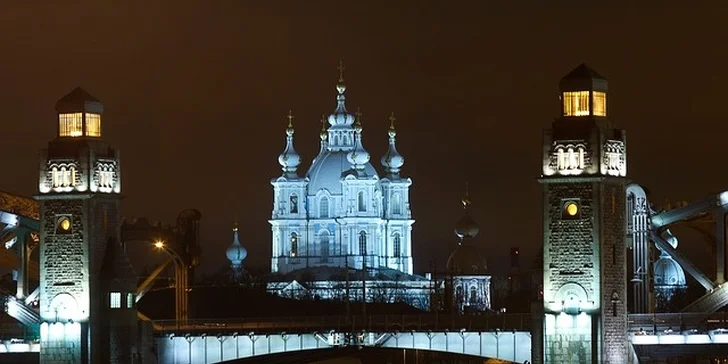 Dubnový letecký zájezd do Petrohradu včetně 3 nocí v hotelu se snídaní