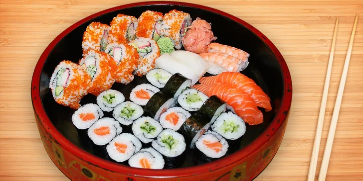 Přijďte sami, ve 2 nebo rovnou ve 4 kdykoliv v týdnu na bohatý sushi set
