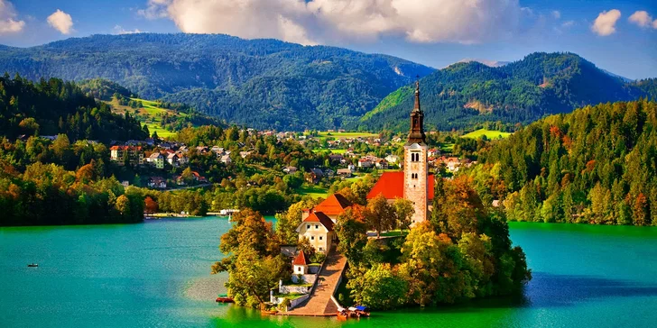 Přírodní krásy Slovinska: jezero Bled, soutěska Vintgar a historický Maribor