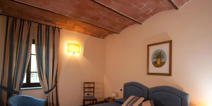 Součástí vybavení je koupelna, TV, Wi-Fi připojení, klimatizace a lednička.