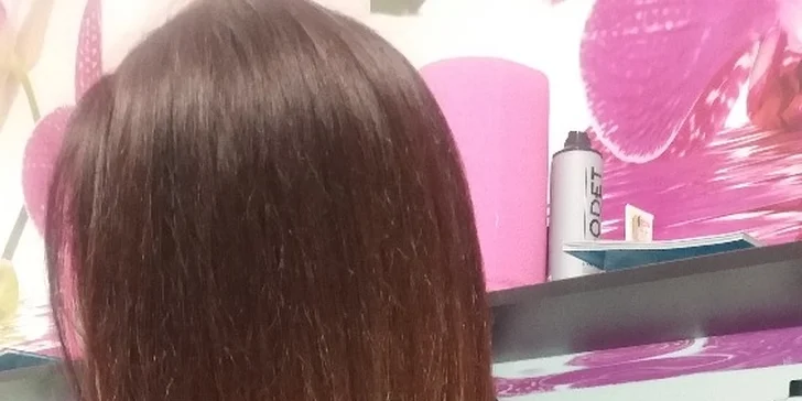 Vlasy jako ze žurnálu: brazilský keratin COCOCHOCO i dámský střih