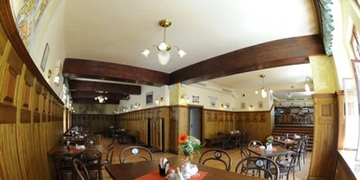 63 Kč za osvěžující trojkombinaci kávy, domácího koláče a vody. Dejte si stylovou pauzičku ve Švejk restaurantu " U Pětatřicátníků" se slevou 50 %.