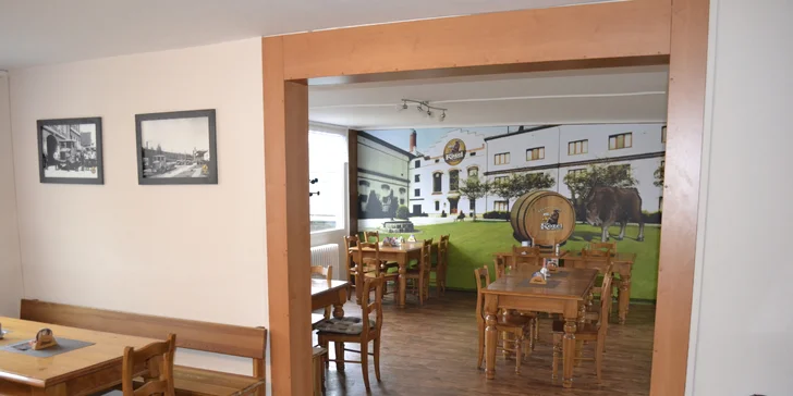 Obří masová hostina pro partu přátel v Meteoru: krkovice, žebra i křidýlka