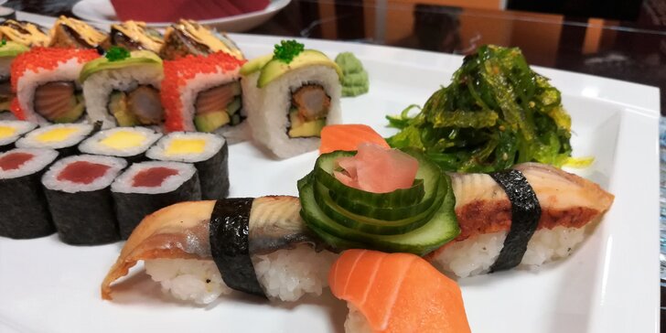 Sushi v té nejlepší formě: ukázkový set 42 lahodných kousků exotické pochoutky