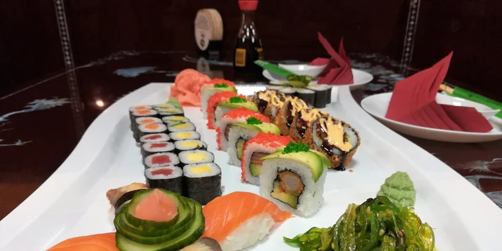 Sushi v té nejlepší formě: Set 28 nebo 50 ks exotické pochoutky