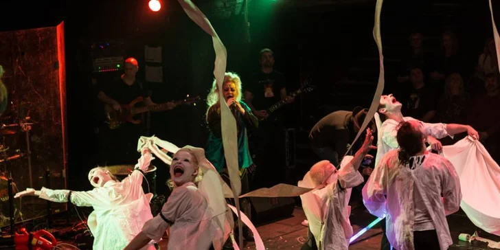 Vstupenky na hudební představení do RockOpery, prvního divadla pro rockery