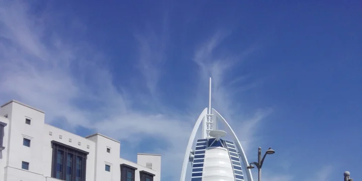 Letecky do Dubaje s možnou návštěvou Abu Dhabí: 4 noci v hotelu se snídaní