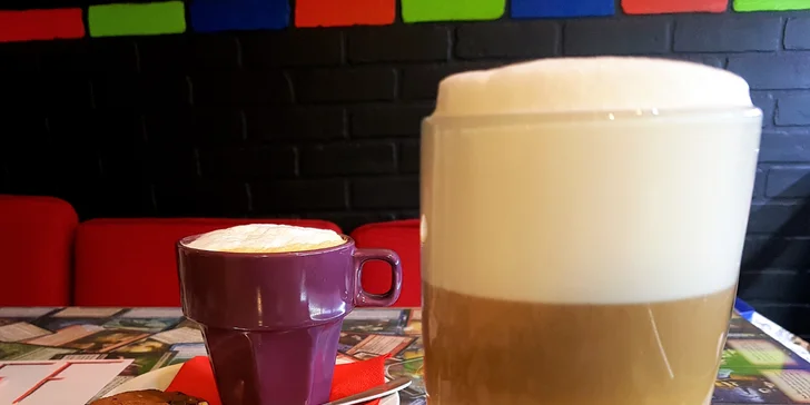 Herní odpoledne v Geekárně: 2 nebo 4 horké nápoje a půjčení deskovky