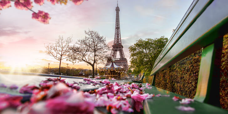 Jarní romantika: Letecký zájezd do Paříže včetně 3 nocí v hotelu a průvodce