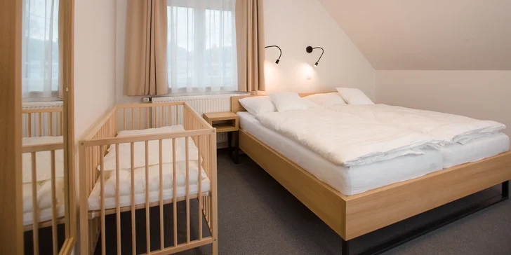 Pohodové jaro v Jeseníkách: pokoj nebo apartmán, privátní sauna i sklípek