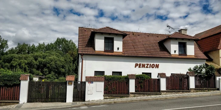 Jako u babičky: 3-5 dní ve staročeském penzionu se snídaní a bazénem