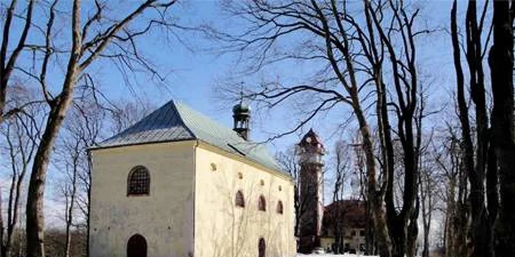 Dovolená s polopenzí na pomezí Podkrkonoší v penzionu s rozhlednou