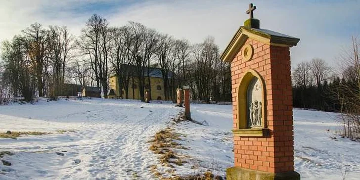 Dovolená s polopenzí na pomezí Podkrkonoší v penzionu s rozhlednou