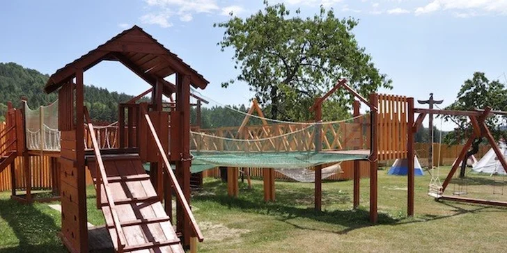 Pobyt pod Ještědem s jídlem a aktivitami pro golfisty i rodiny s dětmi