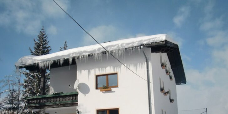 Zima v rakouských Alpách: penzion s českým personálem, polopenze i sauna