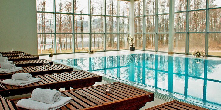 Zimní pohodový relax na Lipně: Neomezené wellness, polopenze i lyžování
