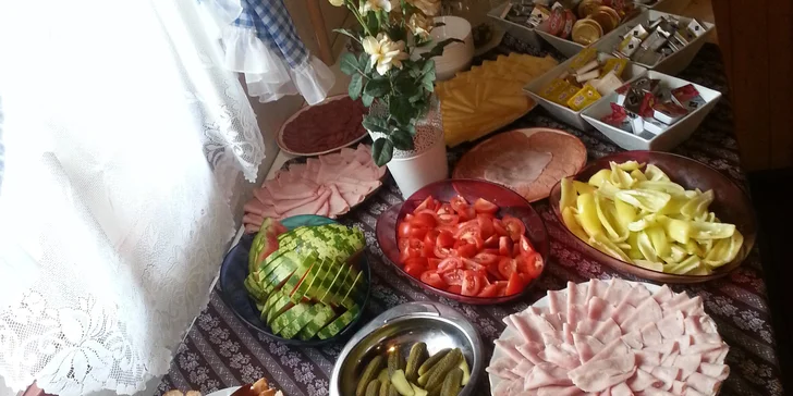 Vinařský pobyt v Bořeticích: degustace, hostina a neomezená konzumace vína