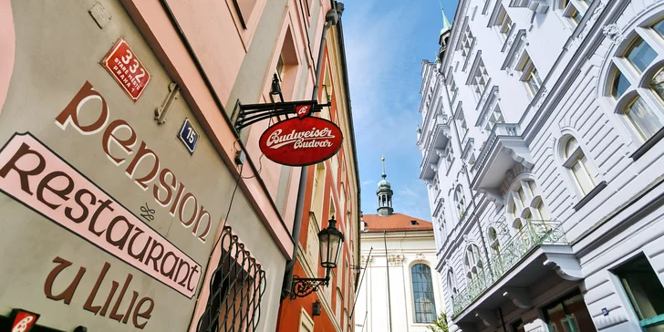 Pension U Lilie je vzdálený 9 min. od Staroměstského náměstí (300 m).