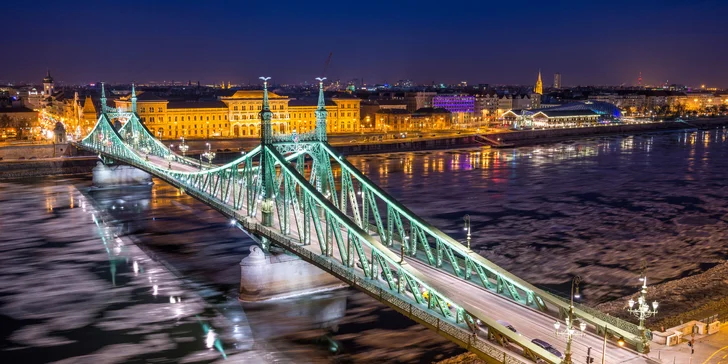 Na jeden den do adventní Budapešti: doprava busem, památky, lázně i trhy