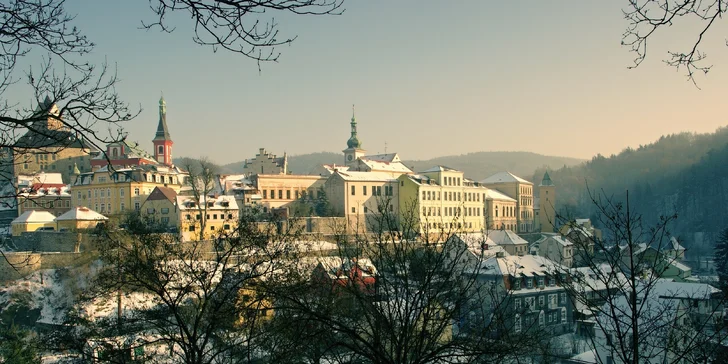 Romantika s výhledem na hrad Loket: 3–4 noci s bohatou snídaní pro dva
