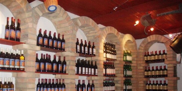 Vinařský pobyt v Bořeticích: degustace, hostina a neomezená konzumace vína