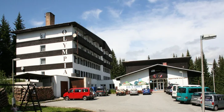 Šumava lyžmo: prosté ubytování na Churáni v těsné blízkosti lyžařských tras
