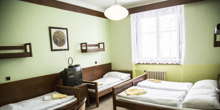 Vůně první republiky: Podkrkonoší na Kramářově zámku s polopenzí a saunou