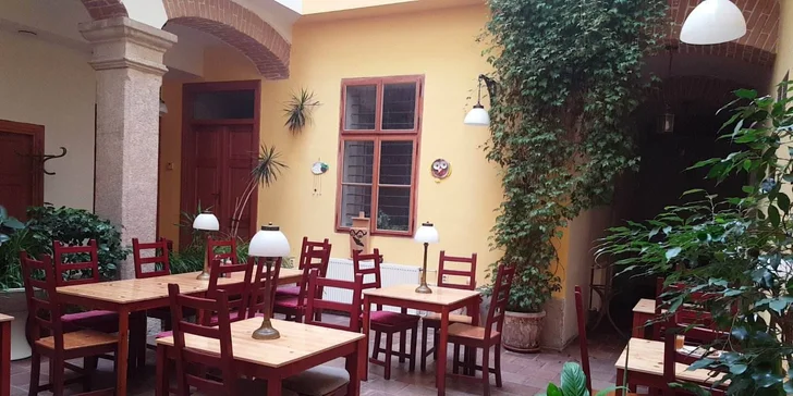 Vietnamská polévka phở a letní závitky s krevetami pro 2 osoby