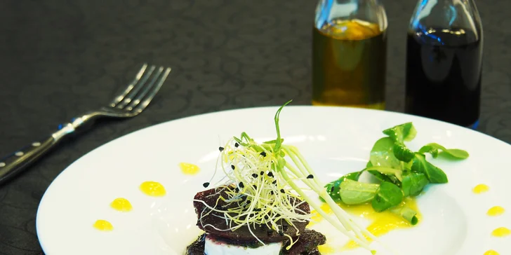 Degustační menu pro dva se čtyřmi chody a výhledem na Brno