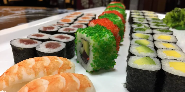 Sushi v té nejlepší formě: Set 28 nebo 50 ks exotické pochoutky