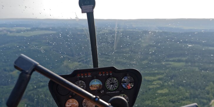 Vyhlídkový let americkým vrtulníkem nad Pálavou pro 1 nebo 3 osoby