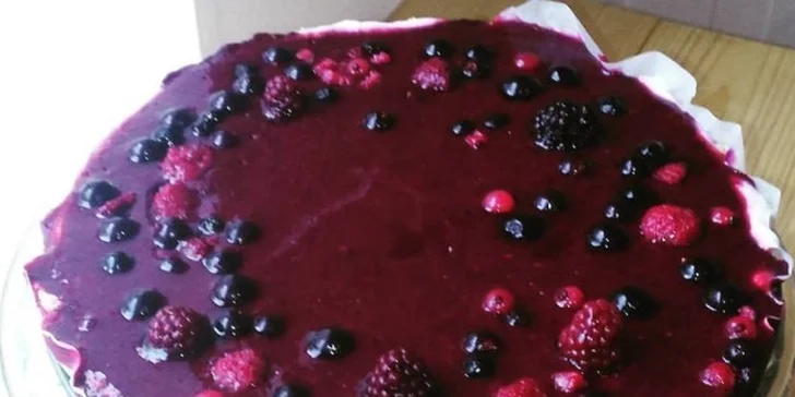 Ovocný nepečený cheesecake s pravým mascarpone