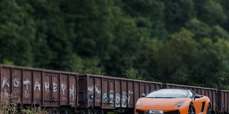 Pekelně rychlá jízda v legendárním Lamborghini Gallardo: 15–30 minut včetně paliva