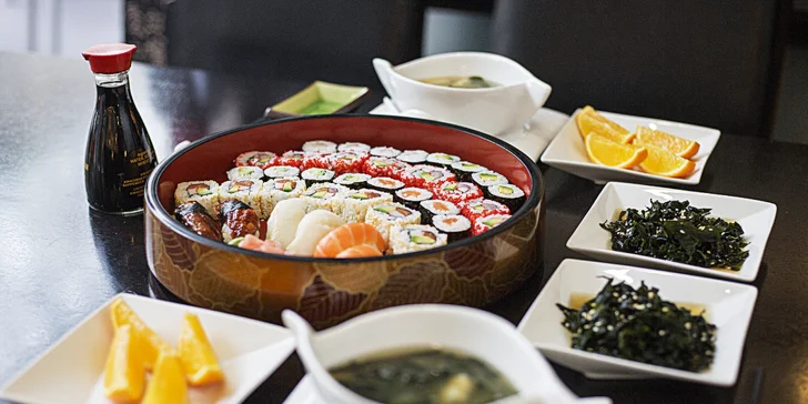 Ochutnejte sečuánskou kuchyni: degustační sushi menu ve Slovanském domě