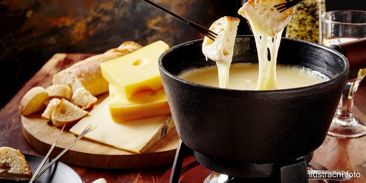 Švýcarská specialita na Újezdě: sýrové fondue s pečivem a hranolky pro 2 osoby