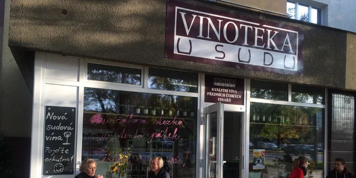 Voňavý punč z kvalitního červeného vína ve Vinotékách U Sudu i s sebou
